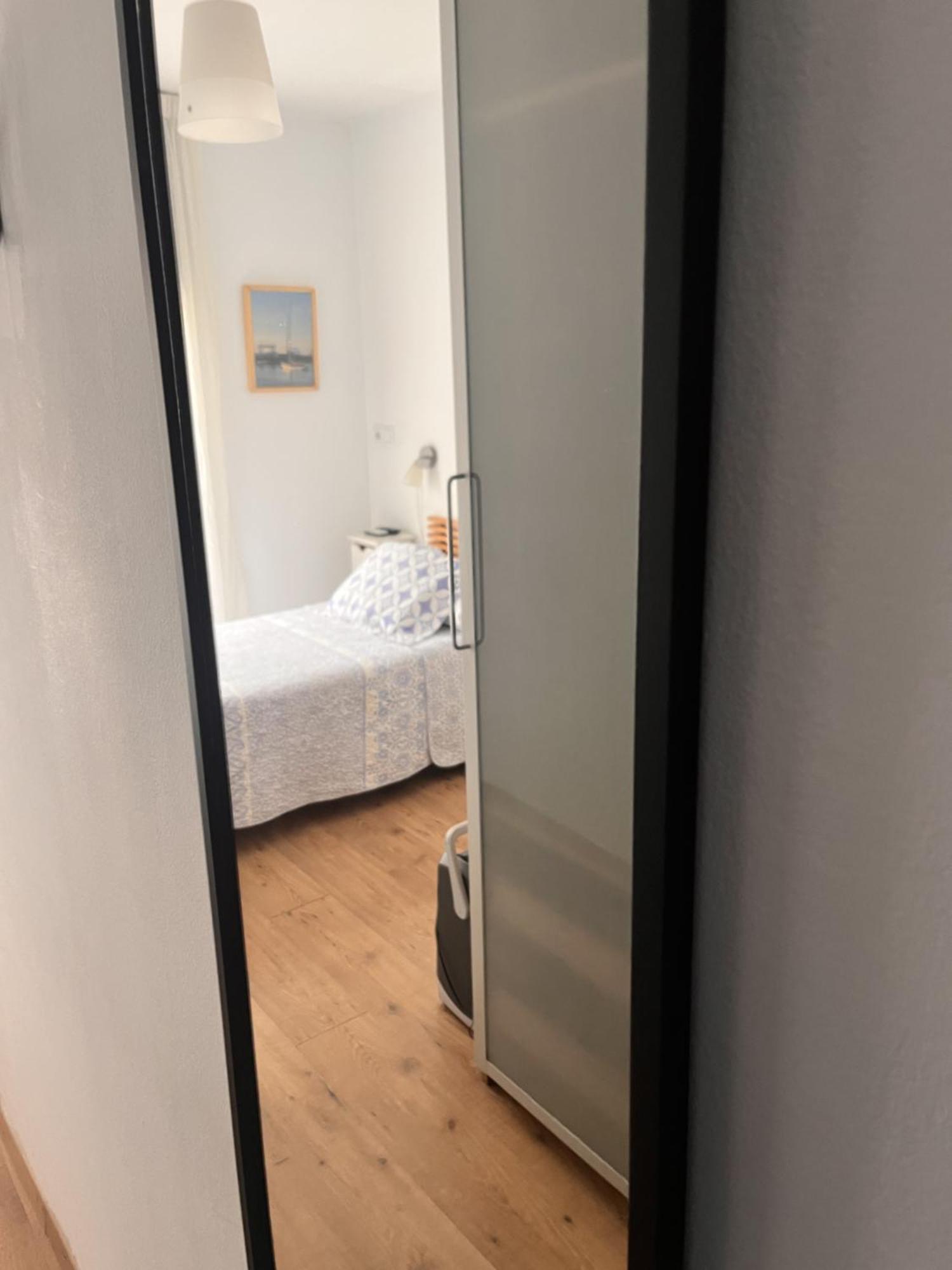 Guest house La Lluna 2*