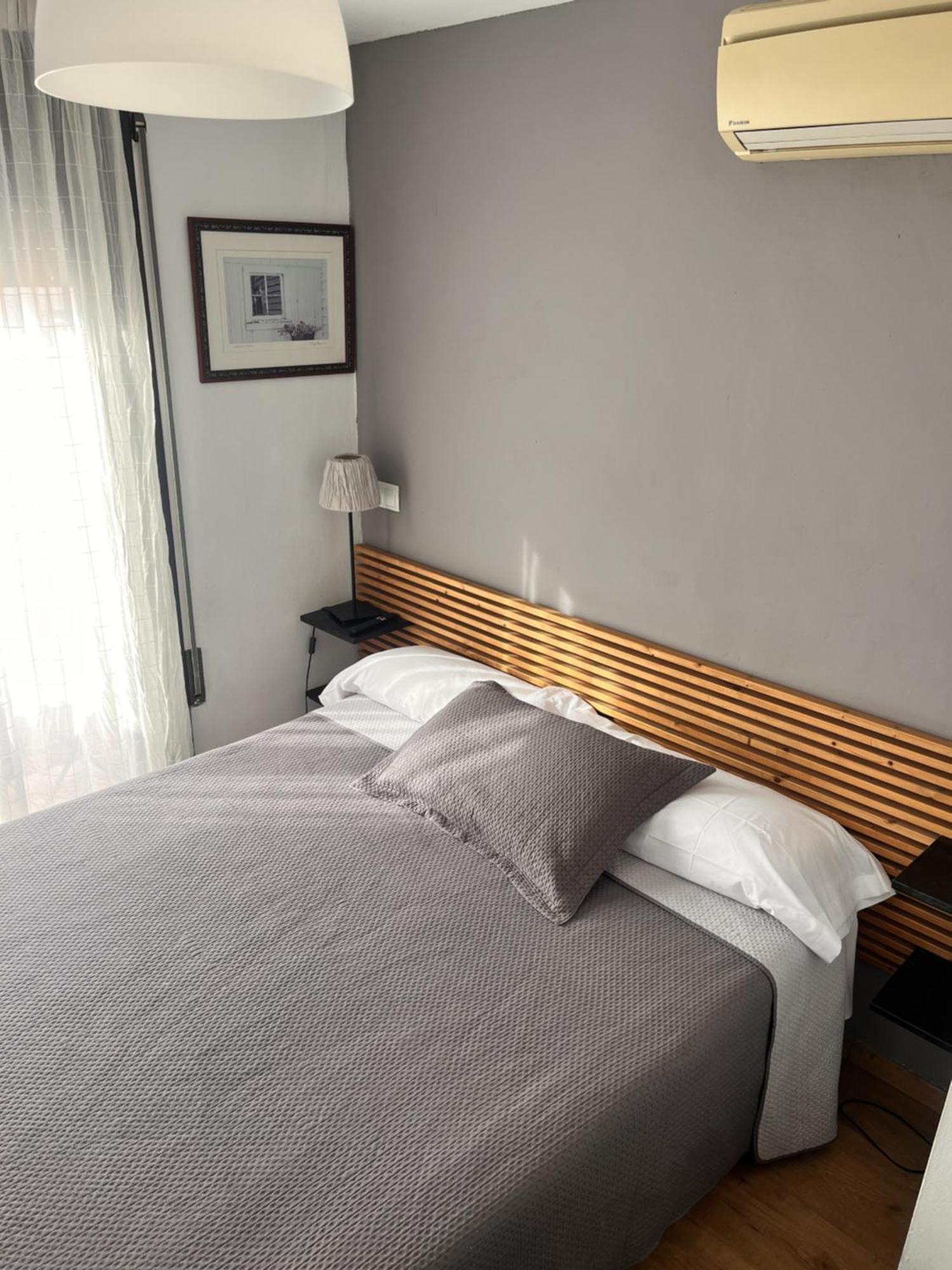 Guest house La Lluna 2*