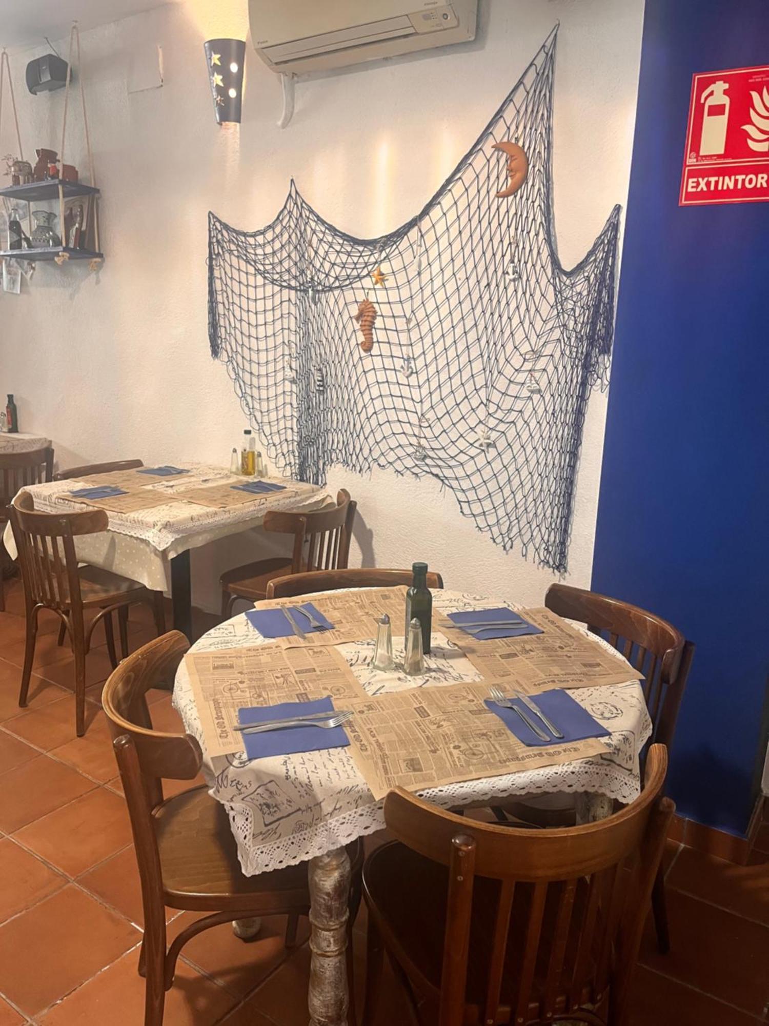Guest house La Lluna 2*