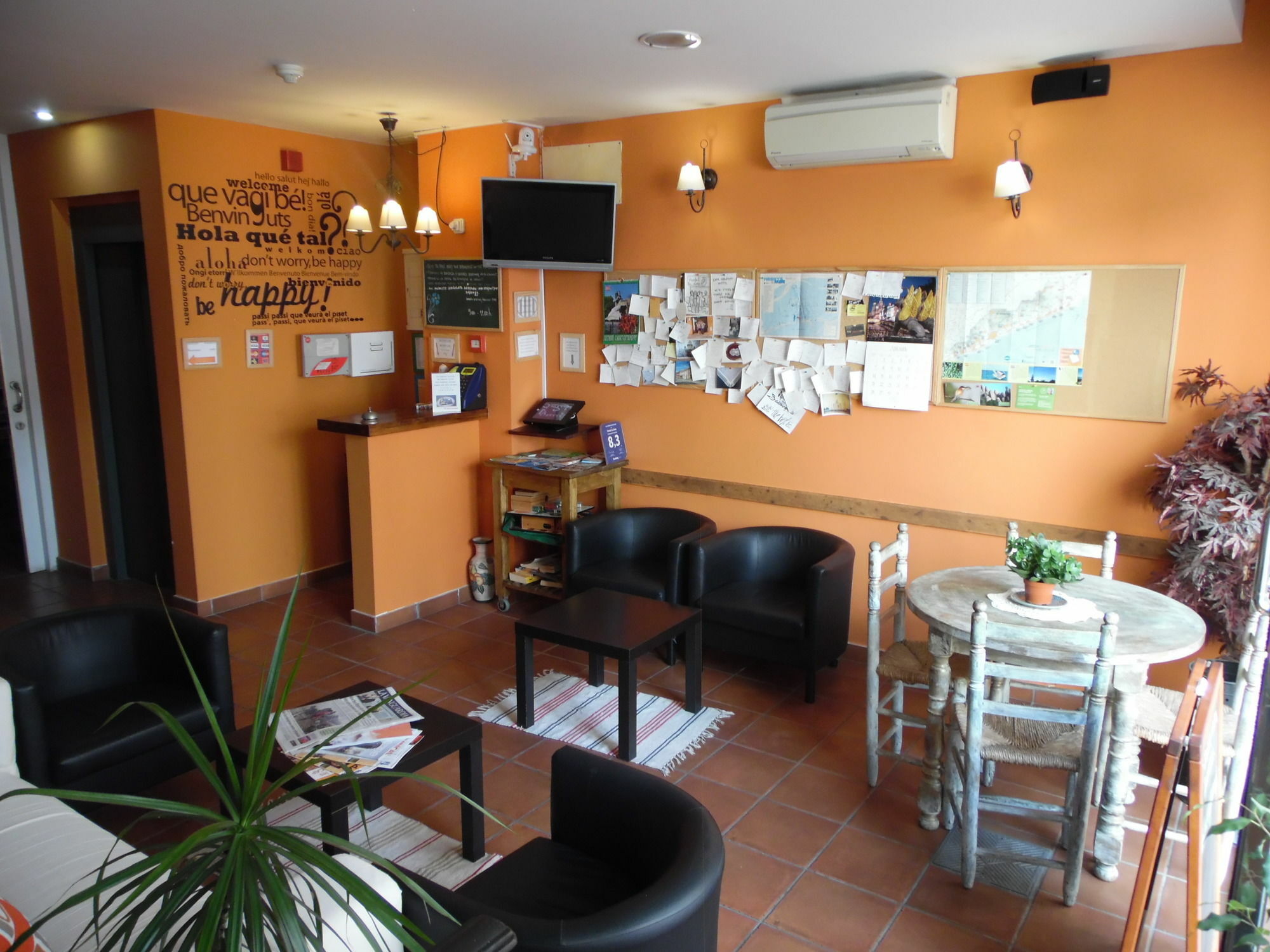 La Lluna Guest house 2*