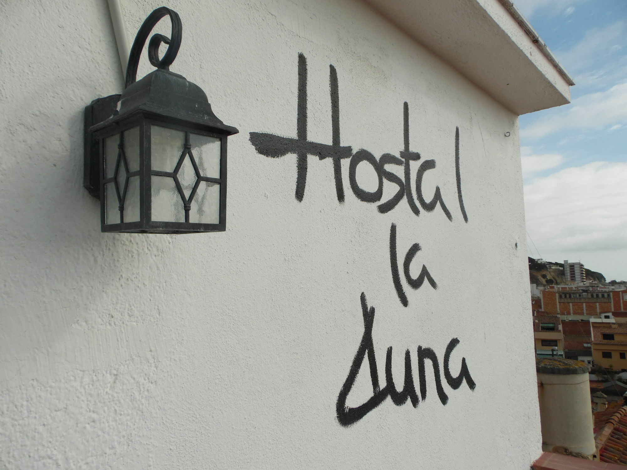 La Lluna Guest house 2*